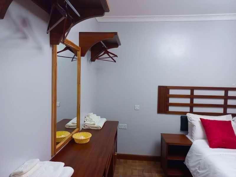 Отель Edgewood Country Place Thika Экстерьер фото