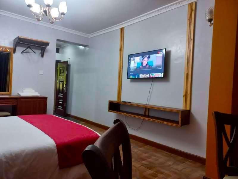 Отель Edgewood Country Place Thika Экстерьер фото