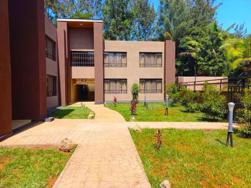 Отель Edgewood Country Place Thika Экстерьер фото